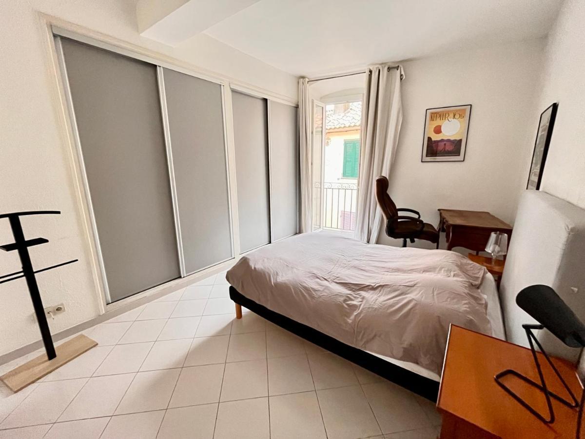 Appartement Spacieux En Face Du Port Calvi  Exteriör bild